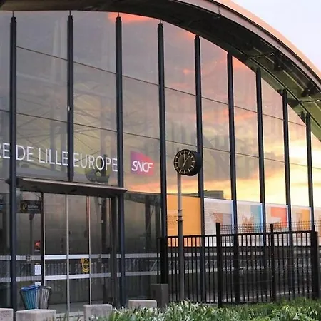 Castelfjord Peaceful Place For Your Roubaix